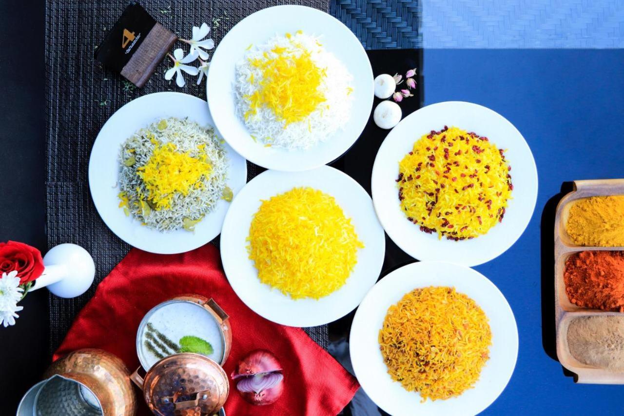 Parkside Plaza Muscat Hotel Eksteriør billede